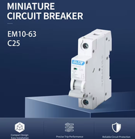 Disjoncteur miniature EAST 1P 25A C25 10kA EM10-63 pour la distribution d'énergie domestique, commerciale et industrielle AC230/400V