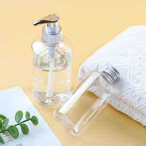 Bouteille de shampooing à presse personnalisée en usine de 200/300ml Bouteille de lotion pour les soins de la peau en plastique PET Bouteille de gel douche à épaule inclinée de 500ml - Product Image 4