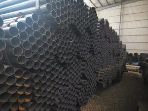 Erw hàn ống thép S235 S355 JR/j0/J2 sơn phun màu đen + Nhãn phun nắp ống nhựa theo yêu cầu - Product Image 3