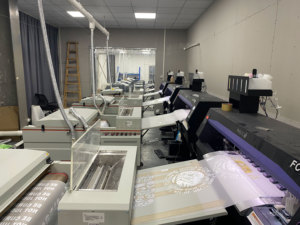 Stampante DTF Garros per <span class=keywords><strong>Stampa</strong></span> Diretta su Film, Offre Riproduzione di Design ad Alta Fedeltà, Versatilità e Applicazione Costante su Tessuti - Product Image 3