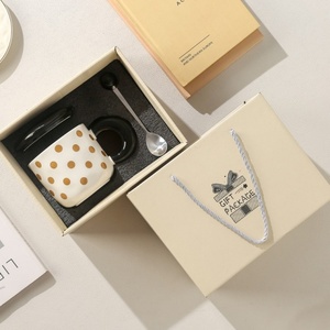Taza de cerámica con puntos geométricos, taza de <span class=keywords><strong>desayuno</strong></span>, taza de agua de cerámica de 400 <span class=keywords><strong>ml</strong></span>, caja de regalo, regalo de acompañamiento, Taza de cerámica con cuchara - Product Image 4