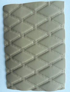 Tissu d'ameublement en <span class=keywords><strong>cuir</strong></span> PVC personnalisable imperméable et résistant à la déchirure pour automobile, design matelassé pour meubles - Product Image 3