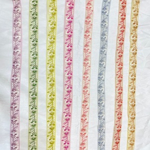 Cuentas de encaje bordadas florales hechas a medida poliéster/algodón Organza Soluble en agua tamaño 1 pulgada en adelante para ropa de vestir - Product Image 1