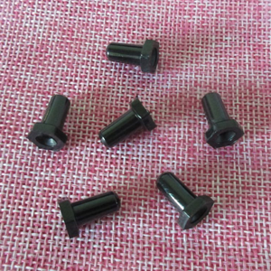 Tuercas de <span class=keywords><strong>remache</strong></span> hexagonales de plástico negro-Grado industrial para ensamblaje de maquinaria y equipos - Product Image 1