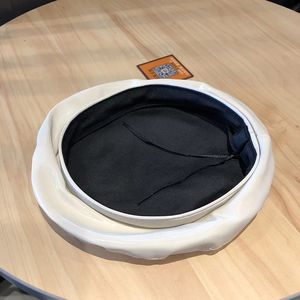 Casquette d'hiver à la mode pour femmes casquette de béret en cuir PU solide chapeau de béret noir français chapeau de peintre - Product Image 4