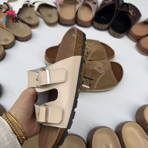 Sandales en gros à prix abordable, en cuir PU de marque avec boucle, pantoufles très vendues, grandes tailles pour femmes en Afrique - Product Image 2