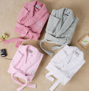 Set di <span class=keywords><strong>Accappatoi</strong></span> da Bagno di Lusso in Cotone all'Ingrosso, Accappatoio da Uomo in Morbida e Traspirante Spugna con Logo Ricamato Personalizzato - Product Image 5