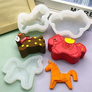 Molde para hornear de mousse geométrico con diseño de Yuanbao y <span class=keywords><strong>Caballito</strong></span>, para atraer la riqueza, apto para horno, para chocolate DIY - Product Image 2