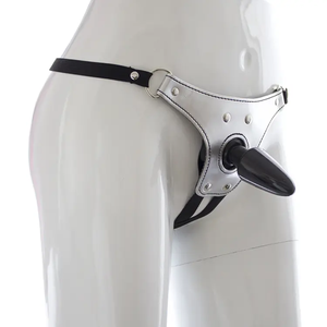 卸売 三角形ストラップオン装着式 カスタム女性用貞操帯 ディルド付き - Product Image 1