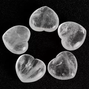 Cœur en quartz clair sculpté à la main, pierre précieuse naturelle pour cadeau, décoration, collection - Product Image 2