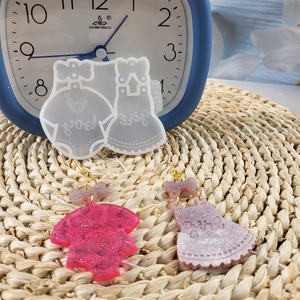 Moules de coulée en résine faits à la main pour bricolage ornements décoratifs Ins Style Silicone outils de bureau vêtements type boucles d'oreilles moule X0082-7 - Product Image 2