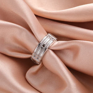 Bague Atlantis Minimaliste en Acier Inoxydable, Tendance et Élégante, Alliance pour Hommes et Femmes, Bijou Cadeau d'Anniversaire, Vente en Gros - Product Image 2