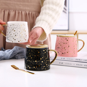 Taza de cerámica nórdica ins Creative Starry Sky, taza de café con tapa, cuchara, oficina, hogar, blanco, negro, rosa, dorado, taza de regalo de leche, 320ml - Product Image 1