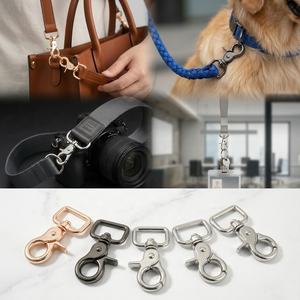 Mosquetones giratorios de metal con anilla en D para llaveros, correas de perro, accesorios de bolsos y manualidades DIY - Product Image 1