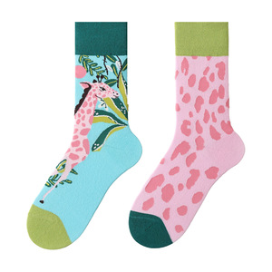 Calcetines Divertidos con Diseños Variados de Pingüinos, Fresas y Globos Aerostáticos, Ultra Suaves de Algodón, Regalo Ideal para Amantes <span class=keywords><strong>del</strong></span> Estilo Casual - Product Image 3