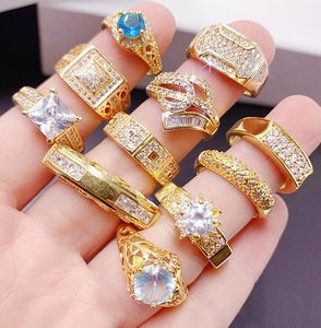 <b>Cheap</b> Wholesale Titanium Steel Gold Plated Fashion <b>Ring</b> New Design Ladies Finger <b>Ring</b> Latest Designer Gold <b>Rings</b> - Product Image 3