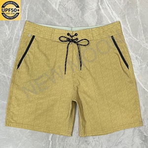 Shorts de plage personnalisés pour hommes, protection solaire, décontractés, d'été, à rayures, maillot de bain, avec logo personnalisé - Product Image 5