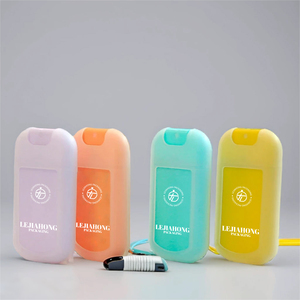 Flacon pulvérisateur <span class=keywords><strong>vide</strong></span> en PP format carte de crédit 20/30 ml pour voyage, désinfectant pour les mains, lotion, parfum rechargeable - Product Image 3