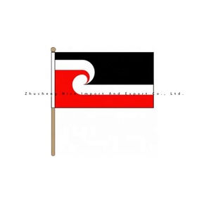 Drapeau de la Nouvelle-Zélande Maori, grand format 12 x 18 pouces, en polyester, à agiter à la main, <span class=keywords><strong>pas</strong></span> <span class=keywords><strong>cher</strong></span>, tous les pays, drapeau sur bâton en bois de 2 pieds - Product Image 1