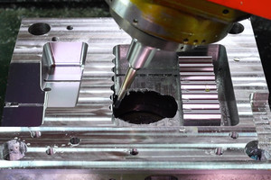 GMB2822LX Fraiseuse CNC à portique 5 axes <span class=keywords><strong>Centre</strong></span> d'usinage pour le traitement des blocs moteurs automobiles - Product Image 5