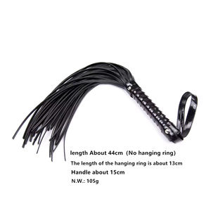 Fouet SM en cuir PU noir pour adultes, fouet de jeu en cuir brillant avec poignée amusante, jouets sexuels en gros - Product Image 2