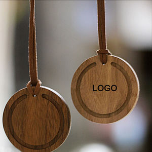 Difusor de Aroma de Madera Maciza con Logotipo Personalizado, Diseño de Árbol Colgante, Ambientador de Papel con Fragancia de Aceites Esenciales, Universal para Automóviles - Product Image 2