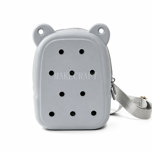 Mochila de PVC con dibujos animados, orejas de oso y correa desmontable para niñas, bolso escolar cruzado a la moda, cierre de cremallera impermeable - Product Image 4
