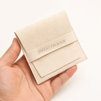 Pochette à bijoux portable en daim personnalisée, élégante et petite, 8*8cm, livraison rapide