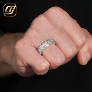 Anillo de Plata 925 Brillante con Múltiples Halo de Diamantes Cultivados en Laboratorio, Claridad VVS2, Corte Excelente, Certificado IGI, Corte Brillante, Lujoso - Product Image 5