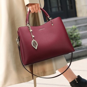 Bolsos cruzados de diseño de moda, bolsos de hombro de cuero PU de alta calidad, bolsos de mano casuales de lujo para mujer - Product Image 1