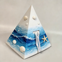 Boîte à gâteau pyramidale recyclable de haute qualité, impression personnalisée, gaufrage, revêtement UV, carton alimentaire, emballage en gros pour collations