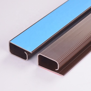 Gestion moderne des câbles en <span class=keywords><strong>PVC</strong></span> Organisateur de câbles auto-adhésif sous le bureau Organisateurs de câbles pour cordons - Product Image 2