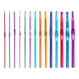 2.0-10.0mm đầy màu sắc Crochet Hooks Set nhôm xử lý kim đan cho viêm khớp tay, Crochet kim cho sợi thủ công