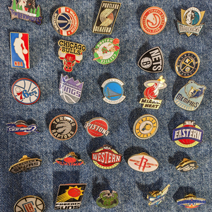 Badges magnétiques, broches et épingles personnalisés en émail, en métal, avec motifs Golf, Cowboy, Anime, Croix, Chaîne, Logos de casquettes de sport et Chapeaux mexicains - Product Image 1