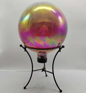 Bola de cristal iridiscente transparente soplado a mano con soporte decorativo decoración de jardín artesanal acento al aire libre - Product Image 3