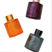 Bouteille diffuseur en verre gaufré vide de 100 ml (3 oz) gris, blanc, rose, violet, jaune, transparent, rouge, bleu avec bâtonnets diffuseurs – Vente en gros