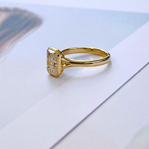 Ensemble de bagues de fiançailles, de mariage et d'anniversaire classiques en or jaune 14 carats plaqué or, avec diamant cultivé en laboratoire certifié IGI, pour femmes - Product Image 3