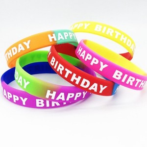 Bracelets en silicone personnalisés imprimés et gravés, phosphorescents, en relief ou débossés, colorés, sur mesure, cadeaux promotionnels - Product Image 2