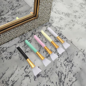 Brosse d'applicateur <span class=keywords><strong>de</strong></span> masque <span class=keywords><strong>de</strong></span> beauté <span class=keywords><strong>maison</strong></span> brosse <span class=keywords><strong>de</strong></span> masque <span class=keywords><strong>de</strong></span> silicone <span class=keywords><strong>de</strong></span> pointe molle avec la brosse <span class=keywords><strong>de</strong></span> visage <span class=keywords><strong>de</strong></span> cheveux synthétiques <span class=keywords><strong>de</strong></span> style plat - Product Image 3