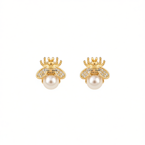 Orecchini a Perno E1654 a Forma di Insetto, Placcati in Oro Bianco con Perla Coltivata AAA Rotonda, Montatura Pavé, Eleganti per Uso Quotidiano Femminile - Product Image 1