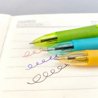 Stylo bille rétractable transparent avec grip en caoutchouc souple pour le bureau et l'écriture quotidienne