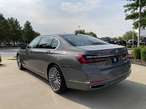 USD 2022 7 Series 750i xDrive con navegación y AWD Volante a la izquierda Volante a la derecha 2025 Ofertas Venta <span class=keywords><strong>de</strong></span> autos <span class=keywords><strong>de</strong></span> <span class=keywords><strong>segunda</strong></span> <span class=keywords><strong>mano</strong></span> - Product Image 4