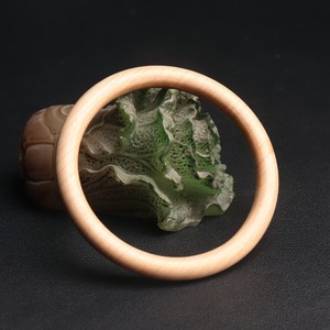 Pulsera de madera de durazno, amuleto protector para mujer, regalo de madera vieja pura para uso en la oficina - Product Image 4