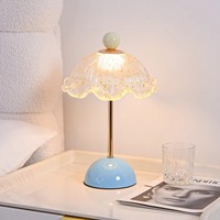 Lampe de table en forme de champignon en acrylique cristallin, lampe de chevet LED moderne pour chambre à coucher, salon, décoration de la maison