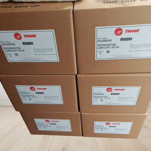 น้ำมันทำความเย็น Trane OIL00048 ISO 68 โพลีโอเลสเตอร์ น้ำมันหล่อลื่นสำหรับเครื่องปรับอากาศแบบรวมศูนย์ที่มีความเข้ากันได้สูง - Product Image 2