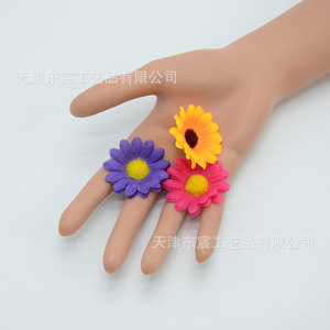 Flores Artificiales de Margarita Dongchen Crafts de 4 cm, Cabezas de Margarita Pequeñas para Decoración, Manualidades, Coronas y Cajas de Flores - Product Image 2