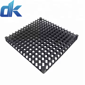 Conseil de drainage en plastique/feuille/cage de cellules avec géotextile utilisé dans la construction de drainage vertical - Product Image 3