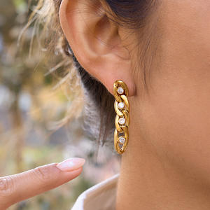 ต่างหูห้อยพู่โซ่แบนประดับเพชรซิร์คอน สแตนเลสชุบเคลือบเงา สไตล์คลาสสิก JoJo ODM/OEM ดีไซน์หรูหรา ทรงเหลี่ยม - Product Image 2