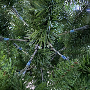 Usine en gros 7 FT <span class=keywords><strong>210</strong></span> <span class=keywords><strong>CM</strong></span> PVC PE arbre <span class=keywords><strong>de</strong></span> <span class=keywords><strong>noël</strong></span> <span class=keywords><strong>artificiel</strong></span> <span class=keywords><strong>de</strong></span> luxe <span class=keywords><strong>avec</strong></span> lumières <span class=keywords><strong>led</strong></span> pour la décoration - Product Image 6