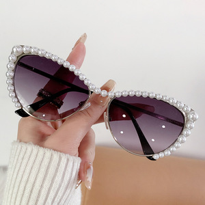 <b>Sunglasses</b> Pearl Cat Eye Frame Gold Black Women UV400 PC Lens Type 3 Sunshades - Product Image 3